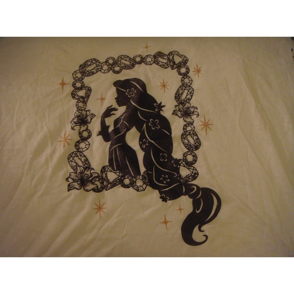 UT Disney womens L‎ white shirt top Rupunzel tangled ?